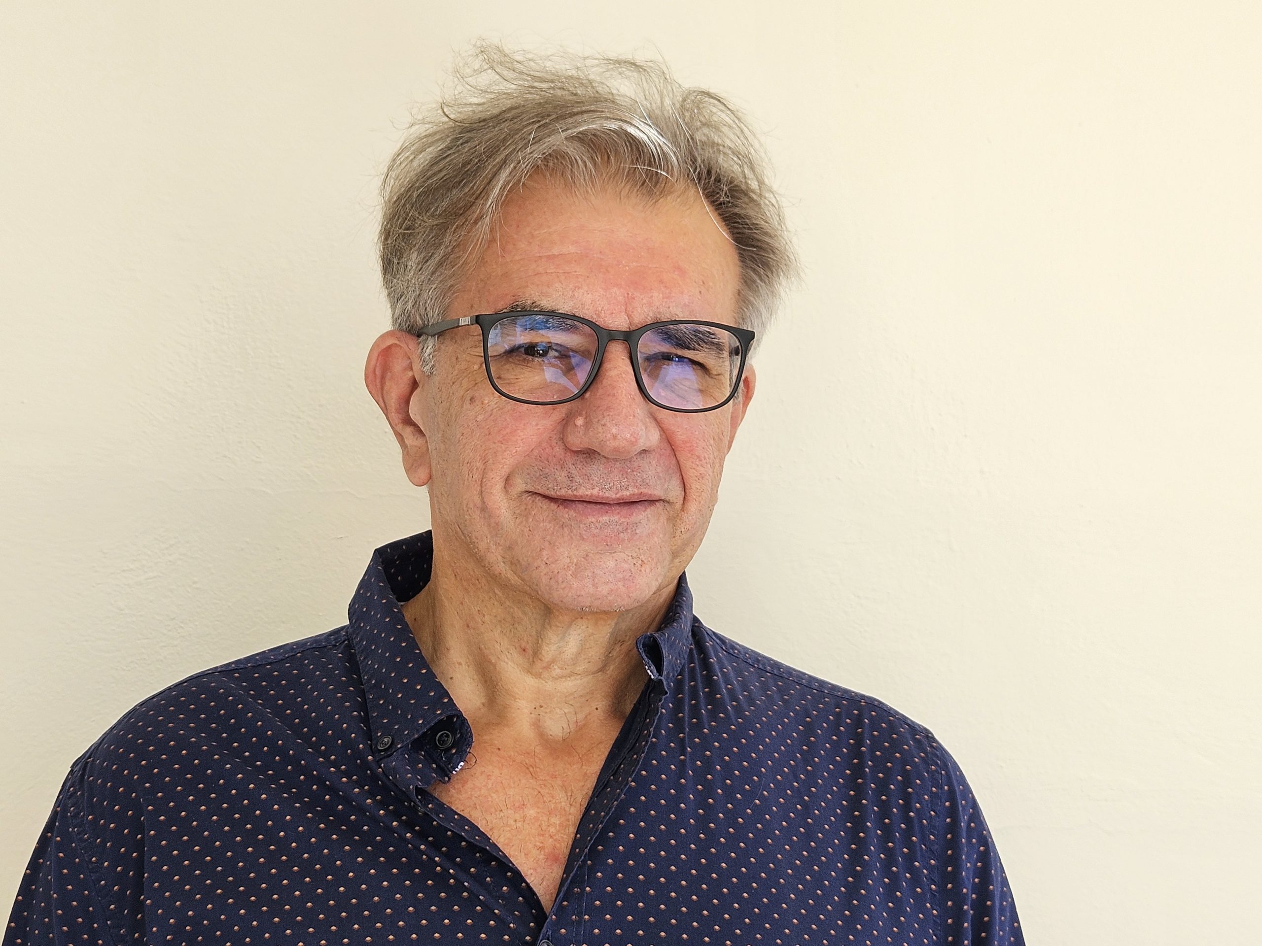 Pedro Montalbán-Kroebel gana la III edición del Premio Internacional de Escritura Aforística Gil-Albert