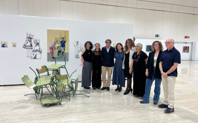 Eva Mauricio gana los EAC 2025 del Instituto Gil-Albert   con la instalación de sillas escolares Sentar la cabeza